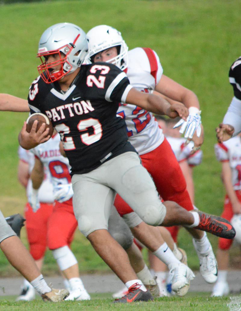 spl0810 HS football scrimmages 3.JPG